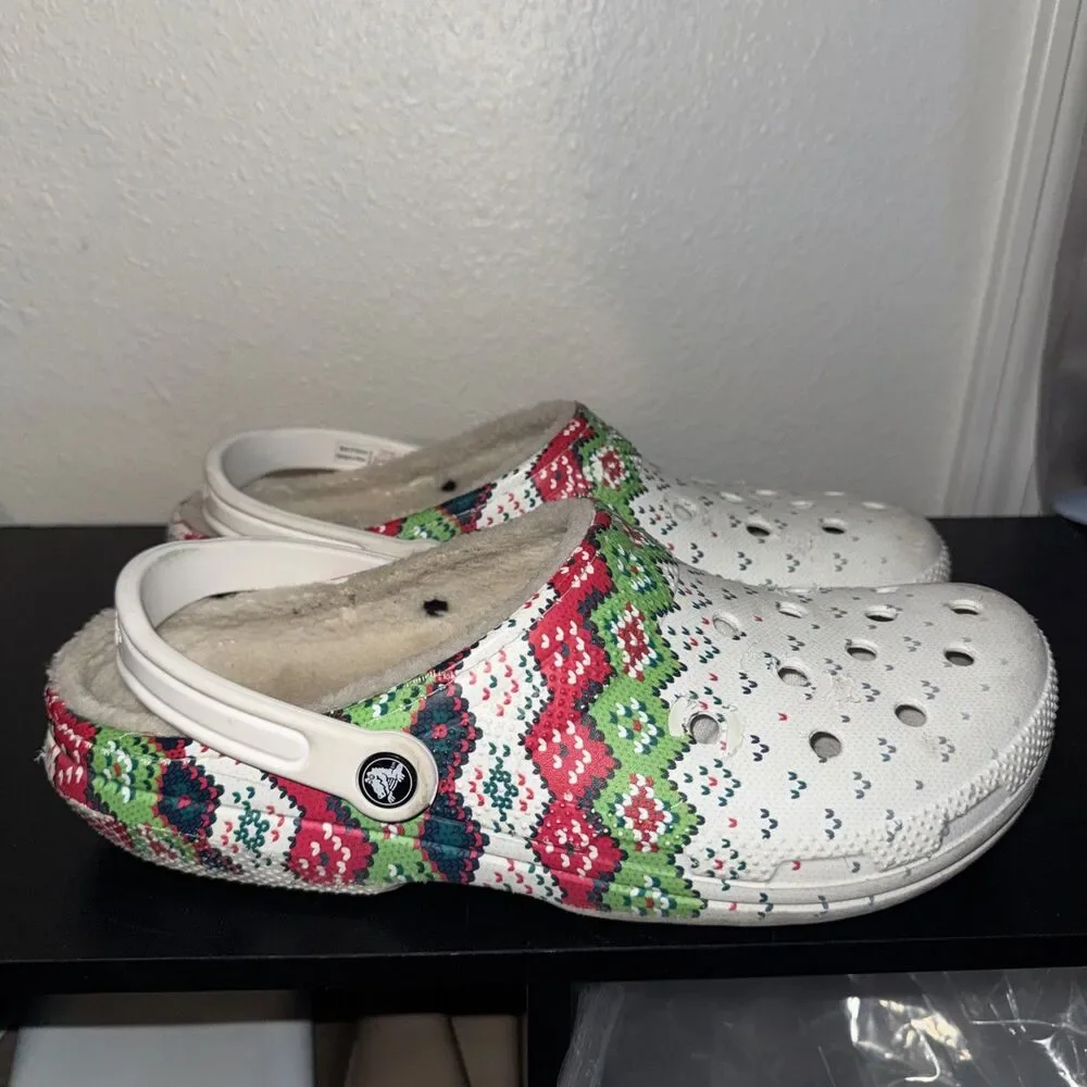 Crocs Classic Lined Holiday Christmas Charm Clogs Shoes White M12